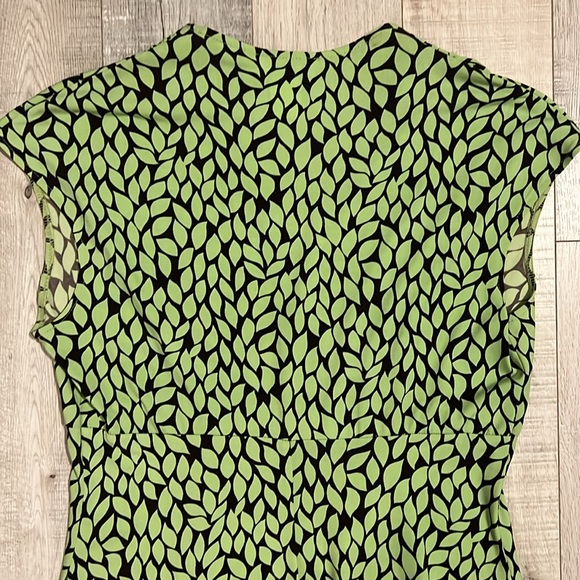 London Times Green Leaf Dress - Picture 11 of 11